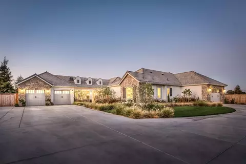 8163 N Fowler, Clovis, CA 93619 photo 1