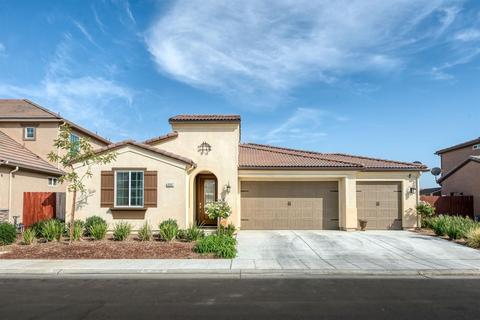 3587 Descanso Ave, Clovis, CA 93619 photo 1