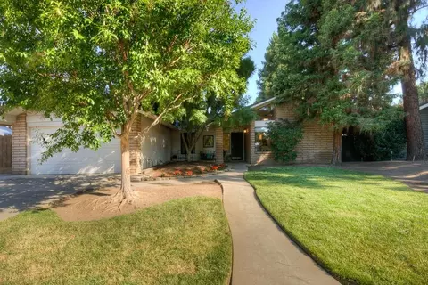 2042 Ellery, Clovis, CA 93611 photo 1
