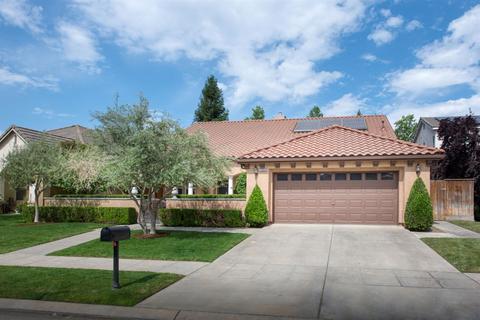 1952 N Mcarthur Ave, Clovis, CA 93619 photo 1