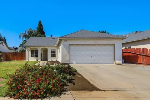265 W Birch Ave, Clovis, CA 93611 photo 1