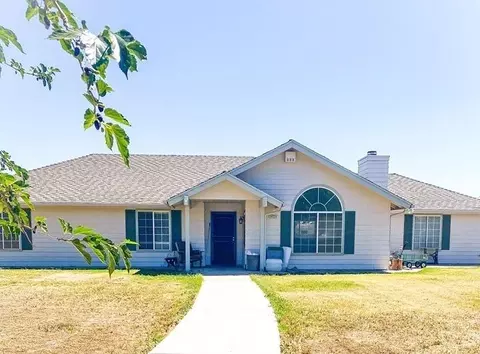 24334 Tropical Dr, Madera, CA 93638 photo 1