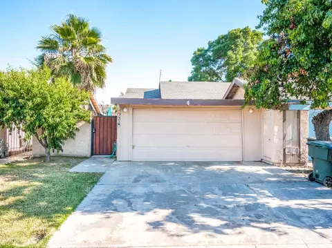731 E Prospect Ave, Visalia, CA 93292 photo 1