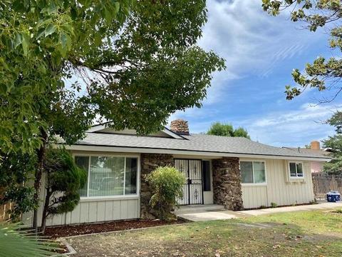 3019 E Donahoo St, Fresno, CA 93721 photo 1