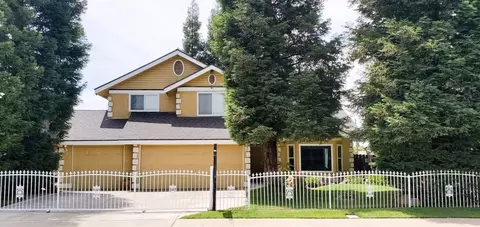 3817 Wright St, Selma, CA 93662 photo 1