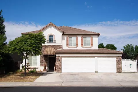 3174 Laverne Ave, Clovis, CA 93611 photo 1