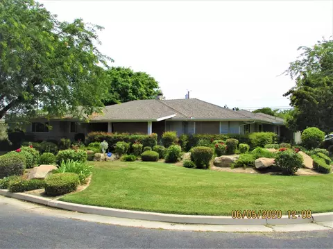 801 Claremont Dr, Madera, CA 93637 photo 1