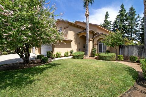 1671 Cromwell Ave, Clovis, CA 93611 photo 1