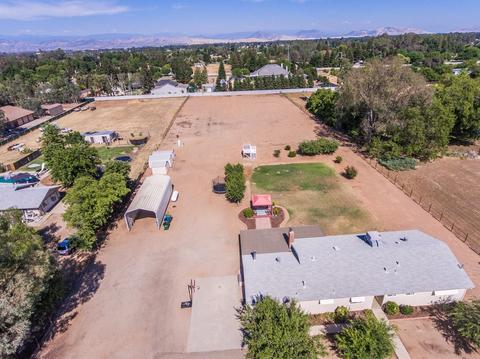 6296 N Mccall, Clovis, CA 93619 photo 1