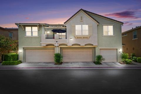 343 N Greco Ln, Clovis, CA 93611 photo 1