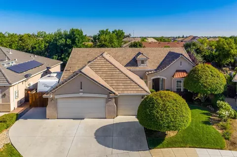 3228 Rialto Ave, Clovis, CA 93619 photo 1