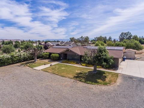 1245 N Temperance Ave, Clovis, CA 93611 photo 1