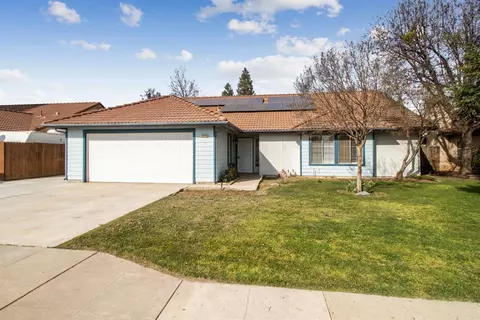 2543 Paul Ave, Clovis, CA 93611 photo 1