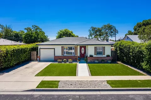 228 Oxford Ave, Clovis, CA 93612 photo 1