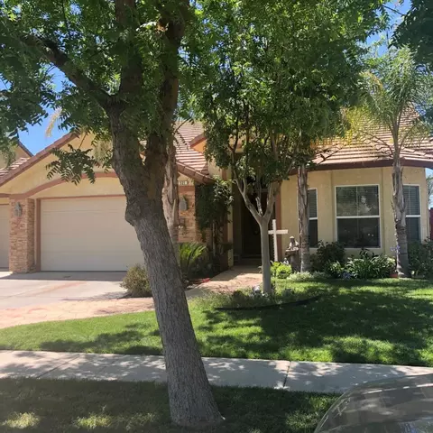 521 S Kenneth Ave, Kerman, CA 93630 photo 1