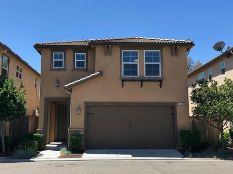 3688 Richmond Ave, Clovis, CA 93619 photo 1