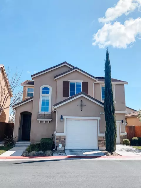 3233 Monviso, Clovis, CA 93619 photo 1