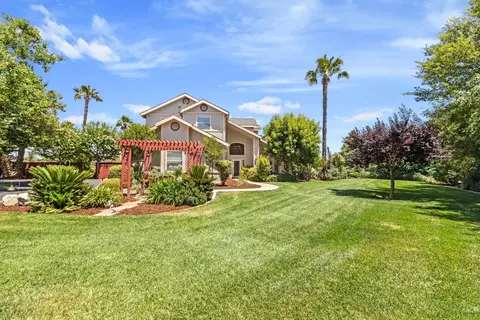 12200 E Cortland Ave, Sanger, CA 93657 photo 1