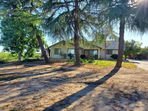 7617 S Kenneth Ave, Fowler, CA 93625 photo 1