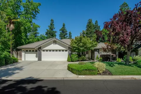458 E Braddock Dr, Fresno, CA 93720 photo 1