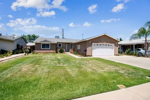2140 Dennis Dr, Selma, CA 93662 photo 1