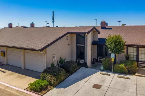 1625 Willow Ave, Clovis, CA 93612 photo 1
