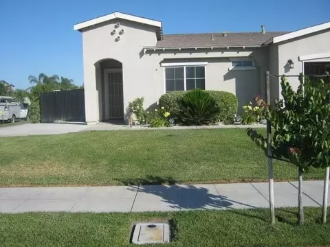 3230 Willow Way, Firebaugh, CA 93622 photo 1