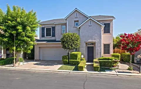 715 W Brittany Ln, Clovis, CA 93619 photo 1