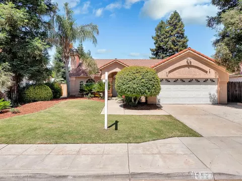 652 N Shirley Ave, Clovis, CA 93611 photo 1