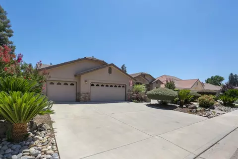 1443 E Feemster Ave, Visalia, CA 93292 photo 1