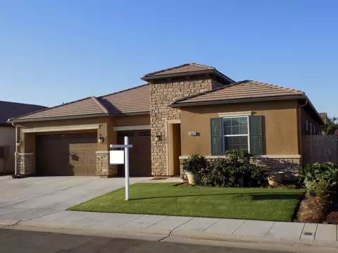 4062 Flint Ave, Clovis, CA 93619 photo 1