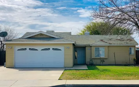 2379 Northview St, Selma, CA 93662 photo 1