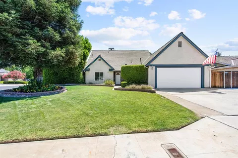 239 N Homsy Ave, Clovis, CA 93612 photo 1