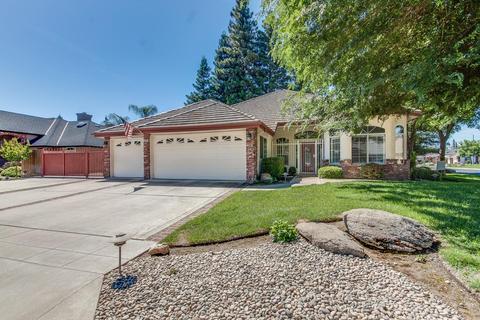 496 W Bedford Ave, Clovis, CA 93611 photo 1