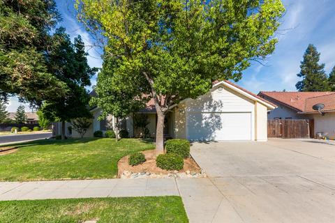 245 N Mckelvy Ave, Clovis, CA 93611 photo 1