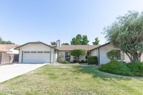 2258 Vartikian Ave, Clovis, CA 93611 photo 1