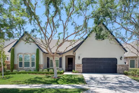 1634 N Cindy Ave, Clovis, CA 93619 photo 1
