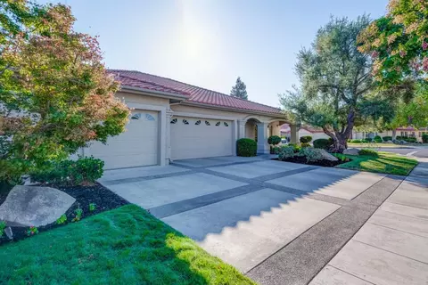 3203 Doubletree Way, Madera, CA 93637 photo 1