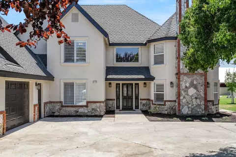5776 N De Wolf Ave, Clovis, CA 93619 photo 1
