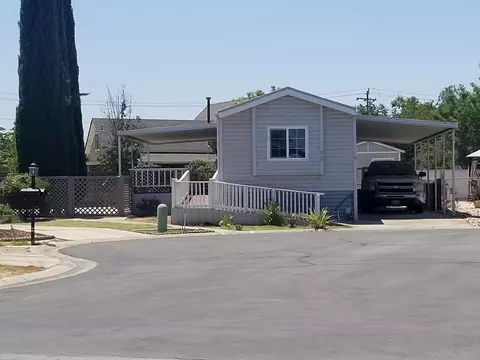 1218 E Cleveland Ave #28, Madera, CA 93638 photo 1