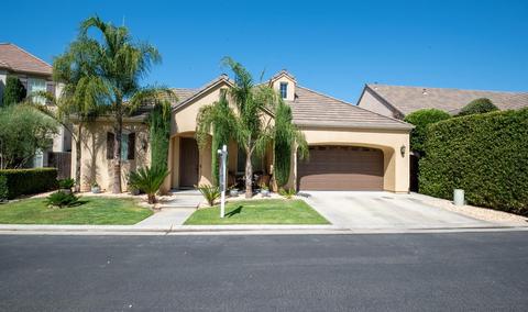 1658 N Osmun Ave, Clovis, CA 93619 photo 1