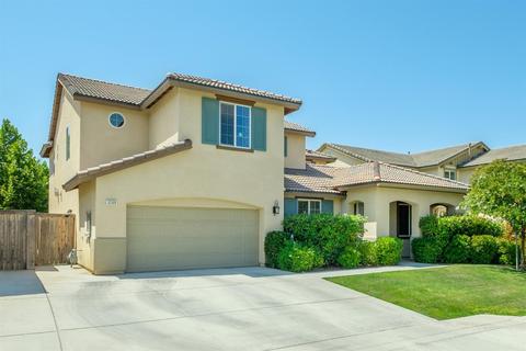 3268 Poe Ave, Clovis, CA 93619 photo 1