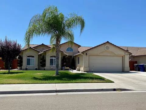 3042 Maple St, Madera, CA 93637 photo 1
