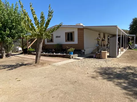 30412 E Trimmer Springs Rd, Sanger, CA 93657 photo 1