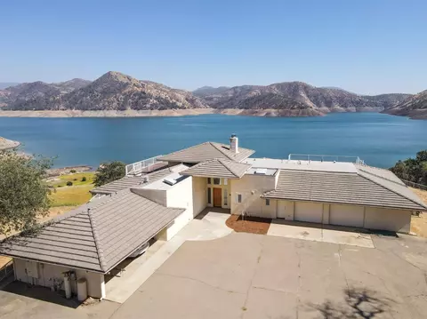 32746 Burma Rd, Sanger, CA 93657 photo 1
