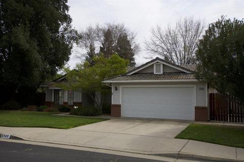 2520 Mitchell Ave, Clovis, CA 93611 photo 1