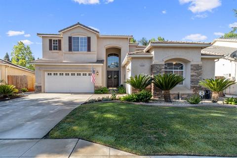 2466 Moody Ave, Clovis, CA 93619 photo 1