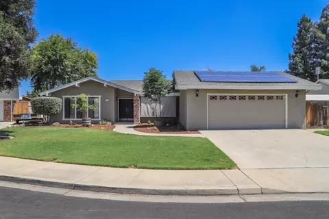 74 Hawley Ave, Sanger, CA 93657 photo 1