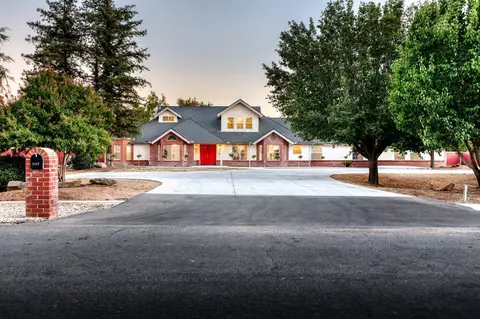 7177 E Fir Ave, Clovis, CA 93619 photo 1