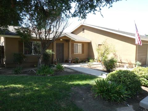 1024 Sunnyside, Clovis, CA 93611 photo 1